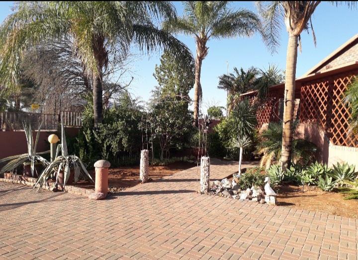 4 Bedroom Property for Sale in Kakamas Northern Cape